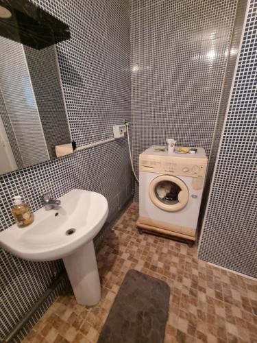 Koupelna v ubytování Bel appartement face à la méditerranée
