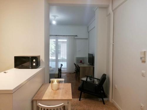 Modern Studio for 2 persons in the Heart of Athens