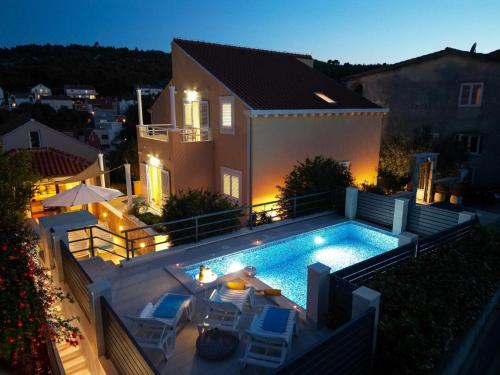 Villa "Amber" relaxation in nature with a Pool