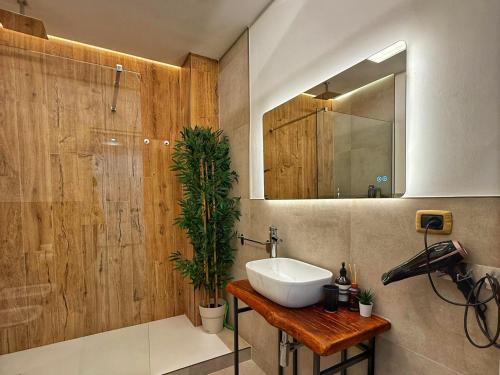 Fotografie z fotogalerie ubytování Elegante Loft a Marina di Carrara Free Park Wi-Fi AC v destinaci Marina di Carrara