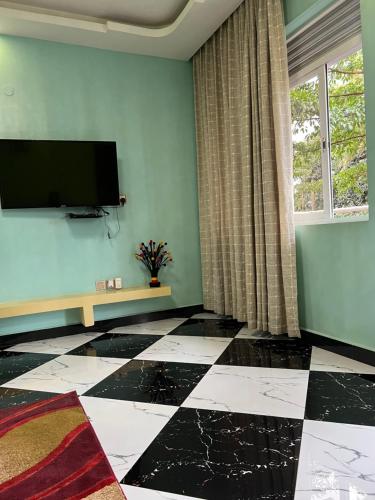 Μια τηλεόραση ή/και κέντρο ψυχαγωγίας στο Beverly Homes
