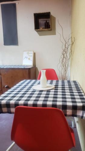 TV a/nebo společenská místnost v ubytování Cabaña en Zona de Bodegas, Perdriel, Lujan de Cuyo