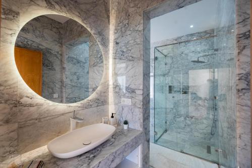 Un baño de Villa YAMAR