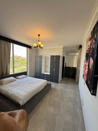 Postel nebo postele na pokoji v ubytování 2 bedroom chalet at seashell