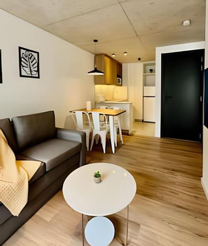 Dapur atau dapur kecil di Live Suites