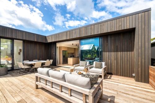 Un lugar para sentarse en Wavesong Oceans 11, Onetangi - Be My Guest Waiheke