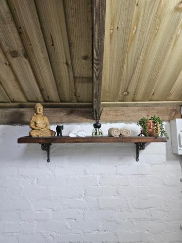 Φωτογραφία από το άλμπουμ του Bluebell Hideaway σε Llanfair Clydogau