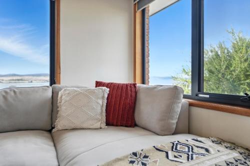 Χώρος καθιστικού στο Timber Mill House - 2 Bedroom House