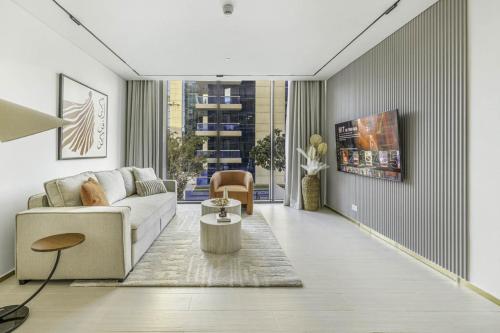 New 2BR with Private Jacuzzi in City Centre