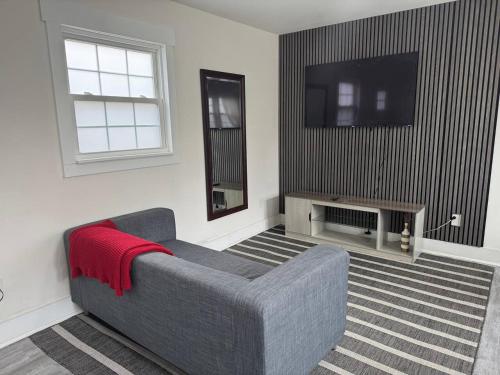 TV/trung tâm giải trí tại Top Floor - Atlanta Beltline Adjacent Apartment