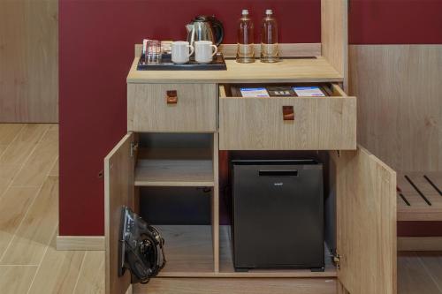 Hampton By Hilton Venice Isola Nuovaにあるキッチンまたは簡易キッチン