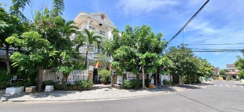 Minh Trang Villa Hoi An -BBQ Garden