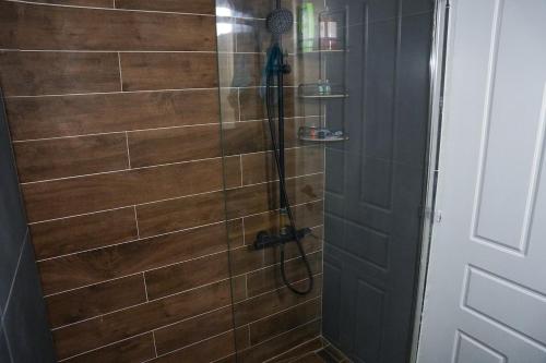 Ένα μπάνιο στο Fully renovated and comfortable apartment!