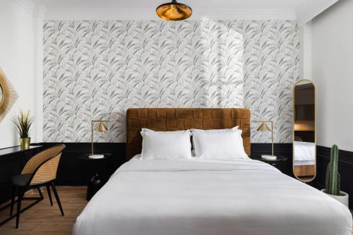 La Maison de l'Arc- Elegant Stay with Unique View by BiNoBi!