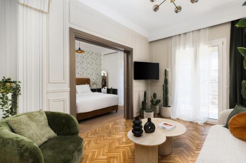 La Maison de l'Arc- Elegant Stay with Unique View by BiNoBi!