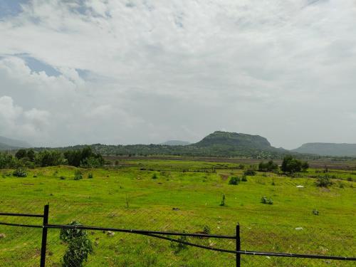 Gallery image of Shikhar camping bhandardara in Bhandāra