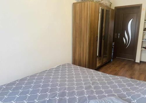 Ένα ή περισσότερα κρεβάτια σε δωμάτιο στο Kobuleti center - Near the sea