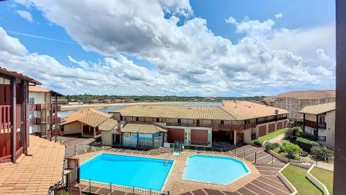 V-Landes 09-Vieux Boucau Joli appartement pour 6 personnes avec terrasse dans résidence avec piscine