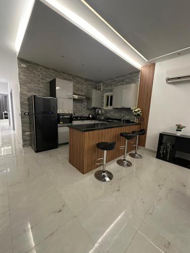 شقة مفروشه للايجار الشيخ زايد الحي السابع