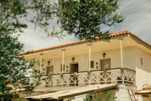 Galeriebild der Unterkunft Pefkon Suites in Afytos