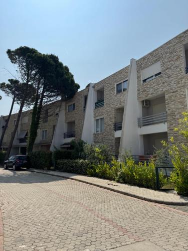 Φωτογραφία από το άλμπουμ του Gjiri i Lalzit- Joy Apartments-Kompleksi Lura 2 στο Δυρράχιο