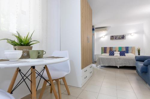Estudio a 100 metros de la playa