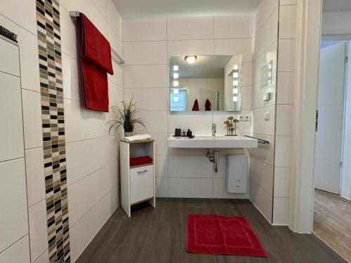 Koupelna v ubytování Aquamarin Ostseetraumsuite 02