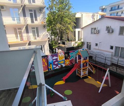 Herní místnost nebo prostor pro děti v ubytování Studio Nazli - 2 min de plaja