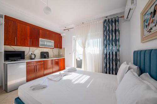 Gallery image of Eleni Guest House in Sarandë