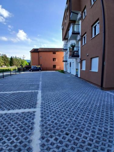 Budova, kde se apartmán nachází