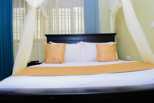 Gallery image of Kanye Bridge Hotel Jinja in Jinja