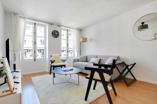 Elegant Apt - 1BDR 4P - Marais Place des Vosges