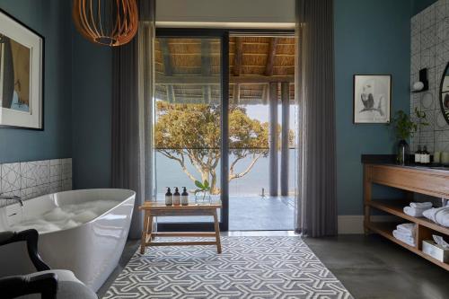 Et opholdsområde på The Thatch House Boutique Hotel, Hermanus