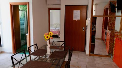 Een zitgedeelte bij MARCONI APARTMENTS