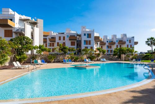 The swimming pool at or close to MEDANO4YOU Ocean Family Dream Holiday Home