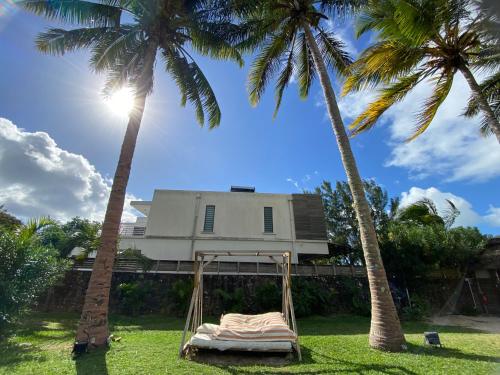 Κήπος έξω από το Vue sur Mer - Trésor de Pointe aux Canonniers