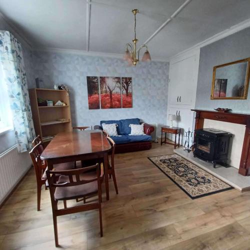 Posezení v ubytování Abbeyfeale Home - Sleeps 6 - Convenient Location