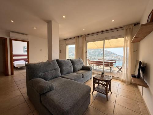 Agi Rodas Apartments