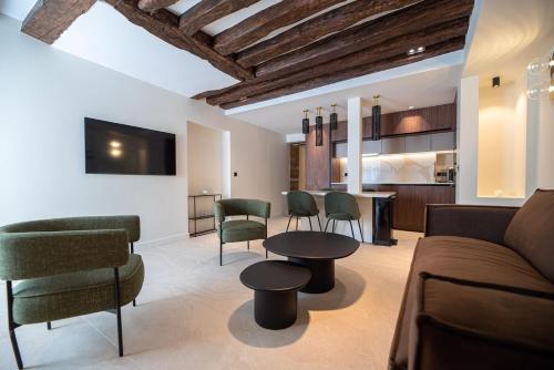 Luxury and charm in heart of Place des Vosges#AC