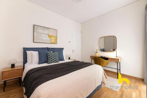 Radiant 3BR in Pireas Near Marina Zeas and Metro