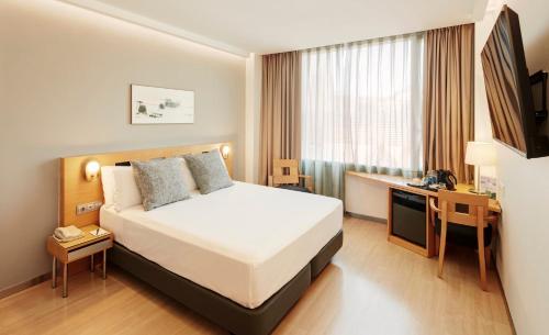 Μια τηλεόραση ή/και κέντρο ψυχαγωγίας στο Sercotel Caspe