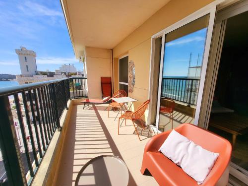 Appartement moderne rénové - Face mer - Terrasse - WiFi gratuit - FR-1-92-818