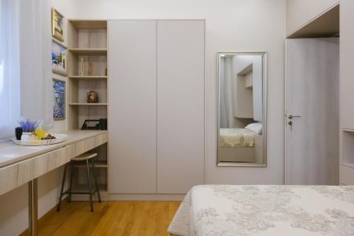 Viorelia's Home