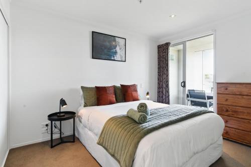 Ένα ή περισσότερα κρεβάτια σε δωμάτιο στο Uptown The Mount at Algarve Apartments