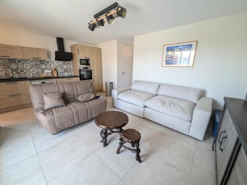 Appartement T2 rénové, climatisé, proche plage avec parking à Port-la-Nouvelle - FR-1-797-59