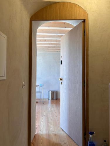O Poleiro - Modern Living