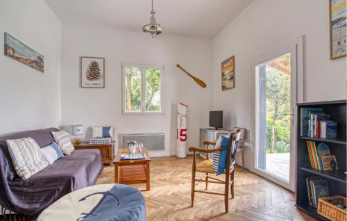 Photo de la galerie de l'établissement 2 Bedroom Awesome Home In Royan, à Royan