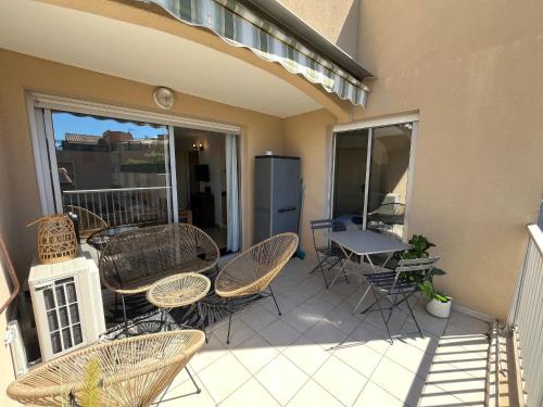 Appartement 2Pièces à Fréjus Plage avec Garage - FR-1-466A-53