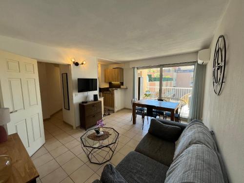 Appartement 2Pièces à Fréjus Plage avec Garage - FR-1-466A-53