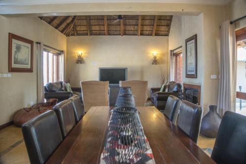 Ruang duduk di Zebula Golf Estate & Spa Executive Holiday Homes